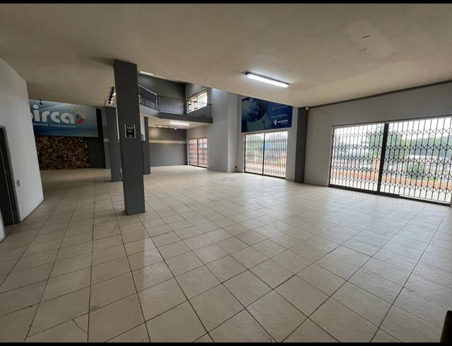 2,618M² WAREHOUSE FOR SALE IN STRIJDOMPARK